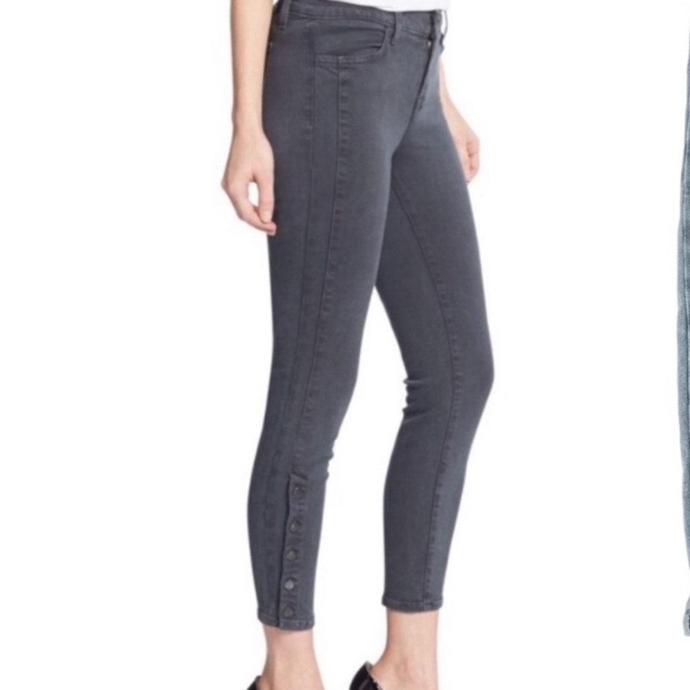 *J Brand Suvi Chrome Black Wash Cropped  Button Detail Size 25 Denim Jeans #S